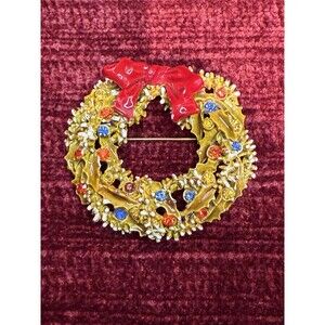 Vintage Signed ARTHUR PEPPER  Christmas Snow Tipped Wreath BROOCH PIN
